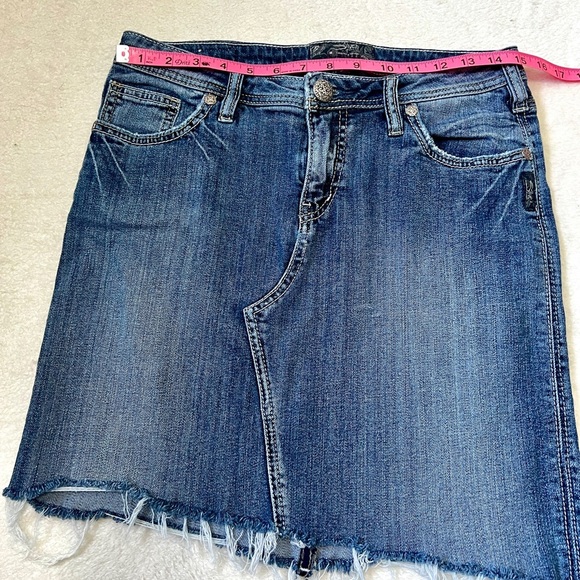 Silver Jeans Adele Asymmetrical Denim Skirt - Size 28 (measures 30") - Picture 3 of 12